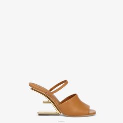 Fendi mujer sandalias de cuero de tacón alto 2LH8E1342 zapatos marrón